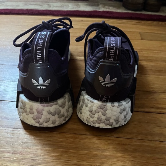 Adidas Nmd_R1 shoes in burgundy, size 9 women’s - Picture 2 of 8